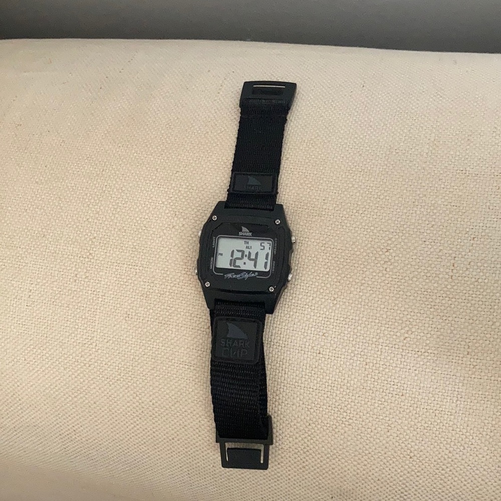 Black Freestyle/shark watch